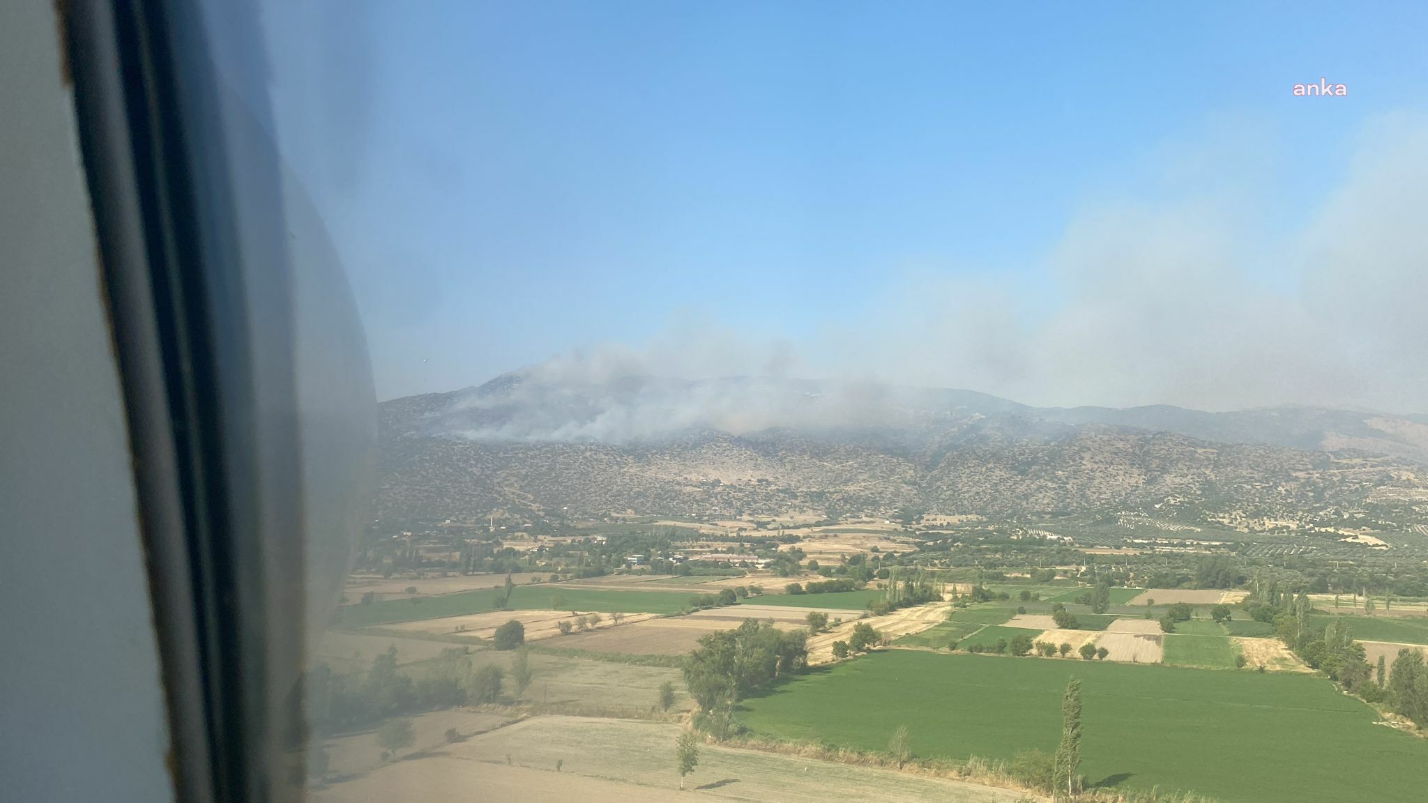 Aydın’da orman yangını: Efeler ve Bozdoğan’da alevlere havadan ve karadan müdahale