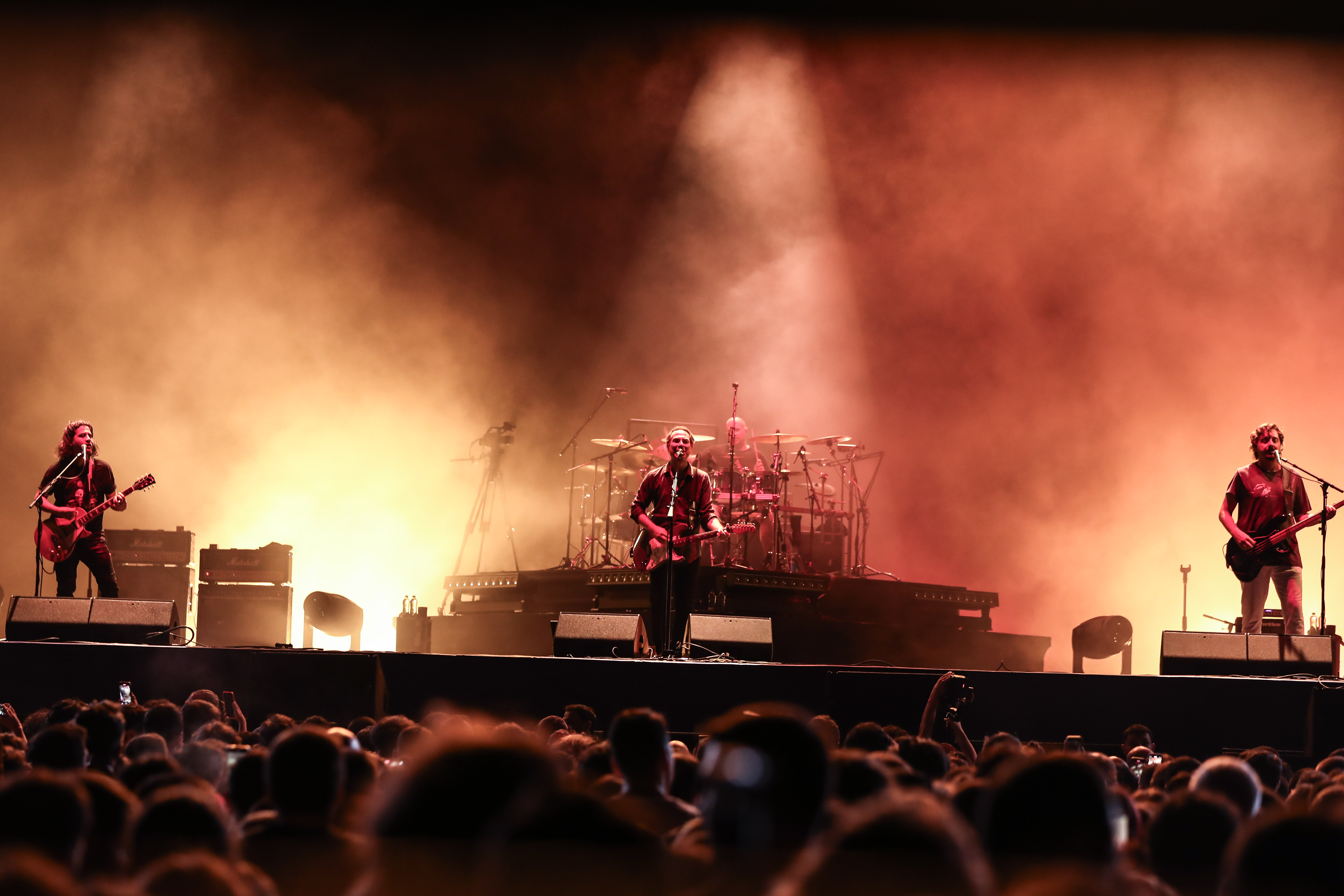 Mor ve Ötesi eğitime destek için çaldı!