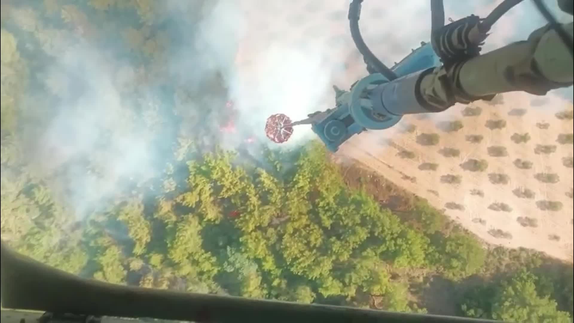 Orman yangını nedeniyle 8 mahalle daha tahliye edildi