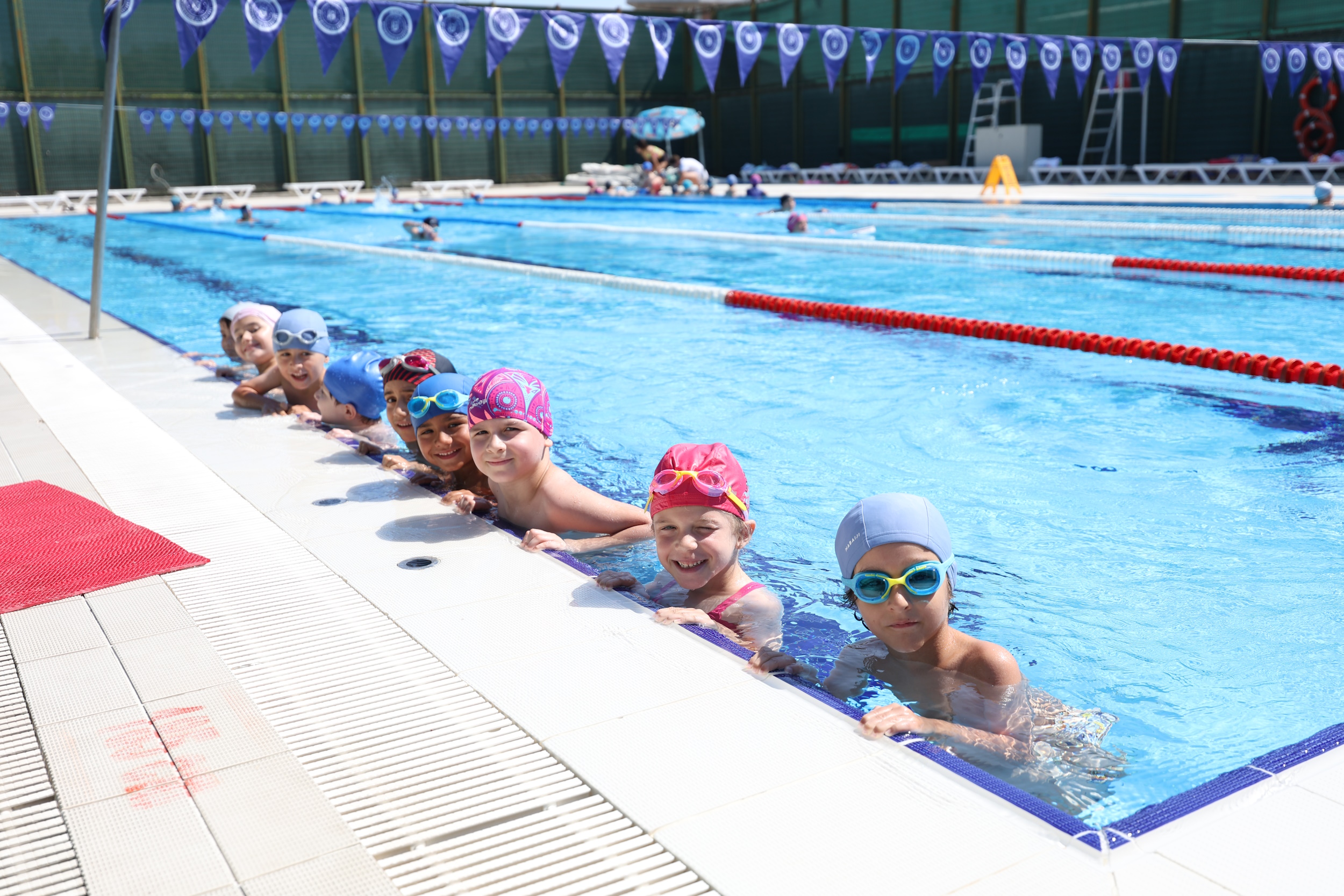 Bursa Büyükşehir'in yaz spor okullarında eğitimler başladı