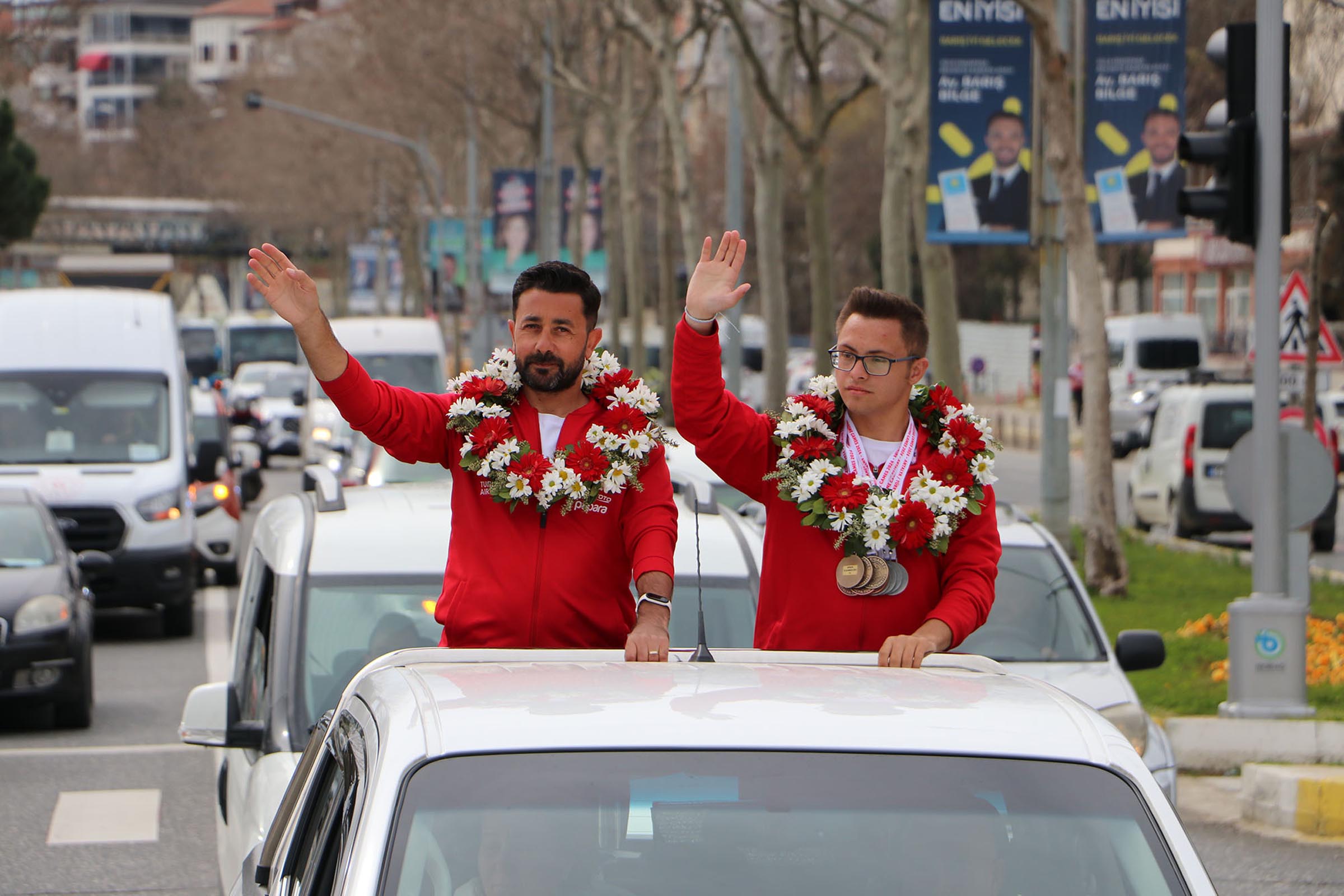 Dünya rekoru kıran Down sendromlu Emirhan'a özel karşılama