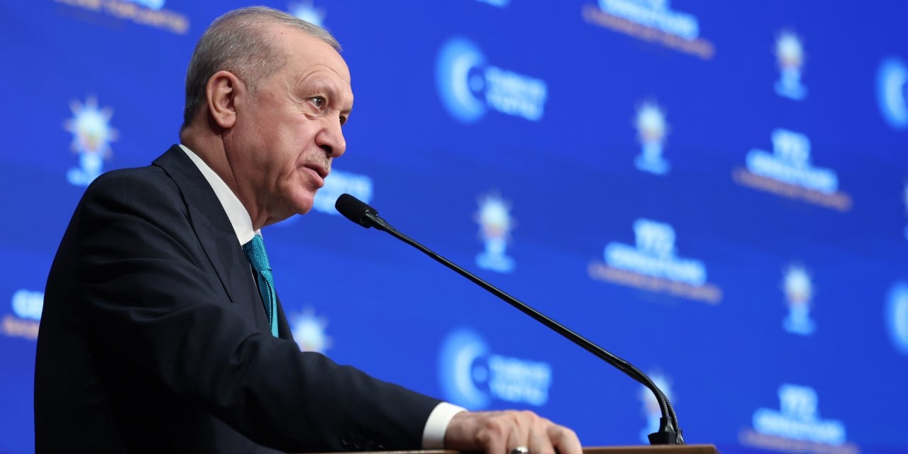 Erdoğan, LeMan'ı hedef almaya devam ediyor: "Özgür, git bir göz doktoruna görün"