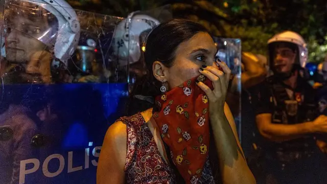 Saraçhane protestosunda gözaltına alınan 34 kişi adliyeye sevk edildi