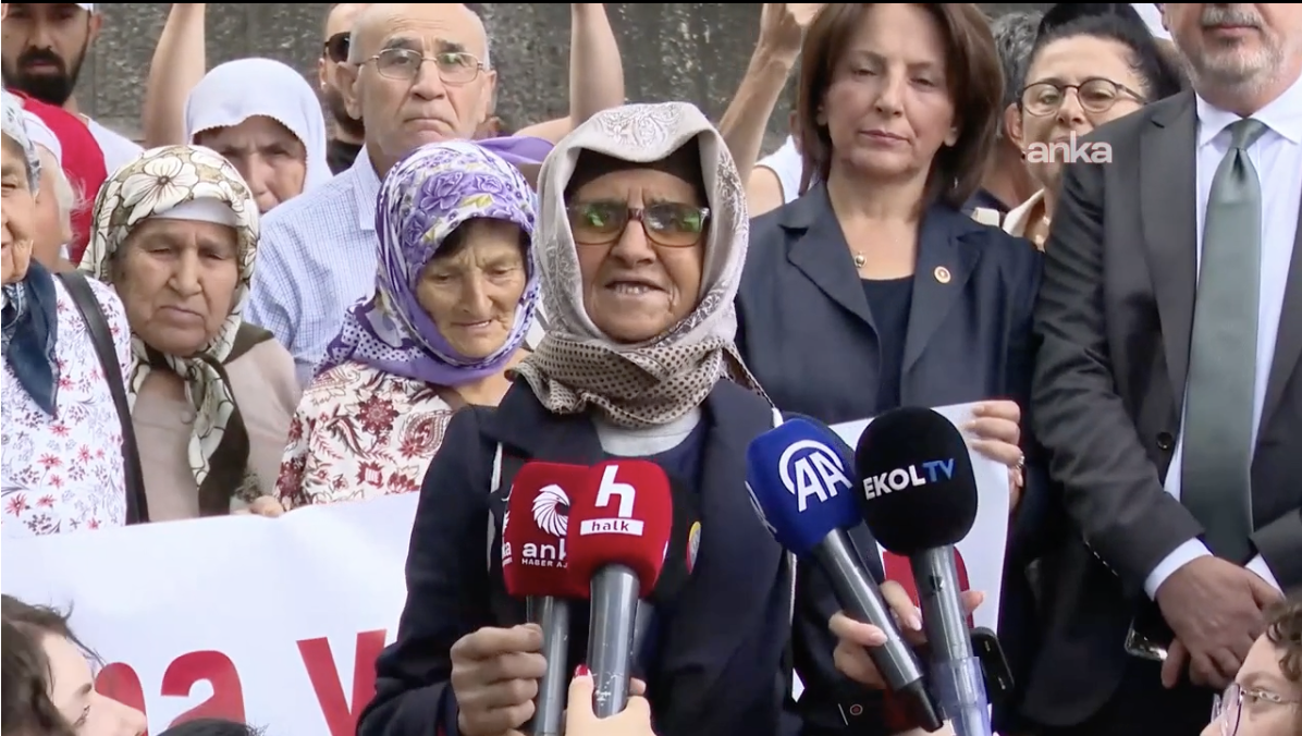 Köyünden çıkıp Meclis'e gelen Hatice Nine, maden şirketlerine meydan okudu: Bir kilo altına bir avuç toprağımı değişmem!
