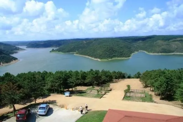 İstanbul Kent Ormanı’nda yangın çıktı: Türkiye yazla birlikte alevlerle mücadele ediyor