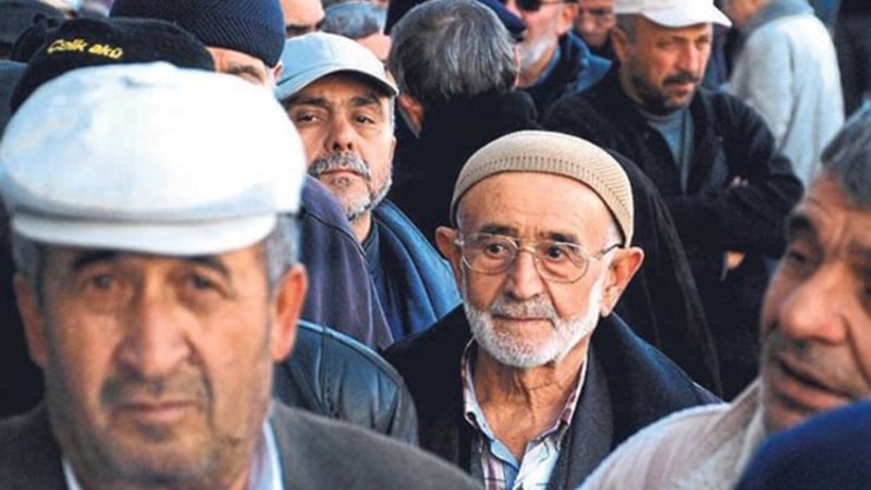 AKP'li Güler açıkladı, en düşük emekli maaşı belli oldu: Emekli yine açlığa mahkum!