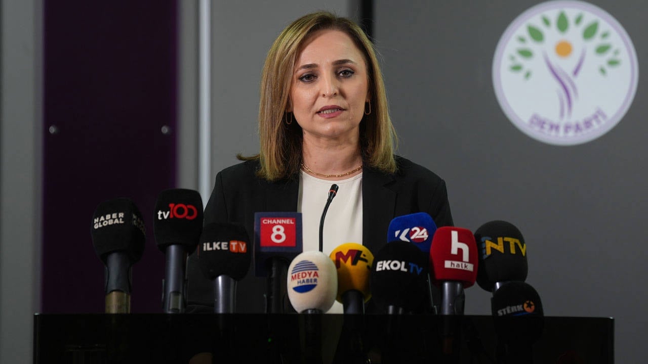 DEM Parti'den gözaltılara sert tepki: Toplumsal barış ve çözüm umutları hedef alınıyor