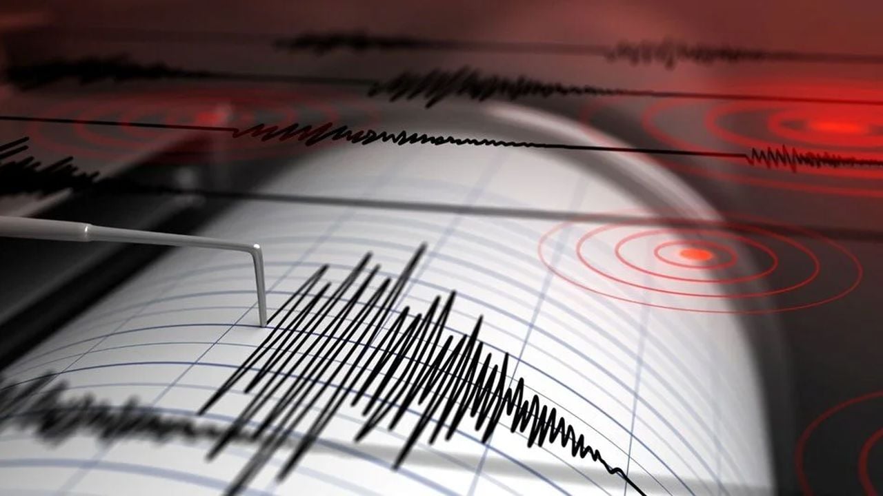 İstanbul'da deprem oldu Naci Görür uyardı: Yerel ve merkezi yönetim dikkatli olmalı