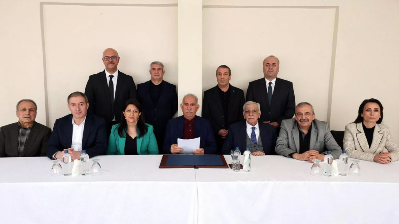 DEM heyeti yola çıktı: Öcalan ile görüşecekler