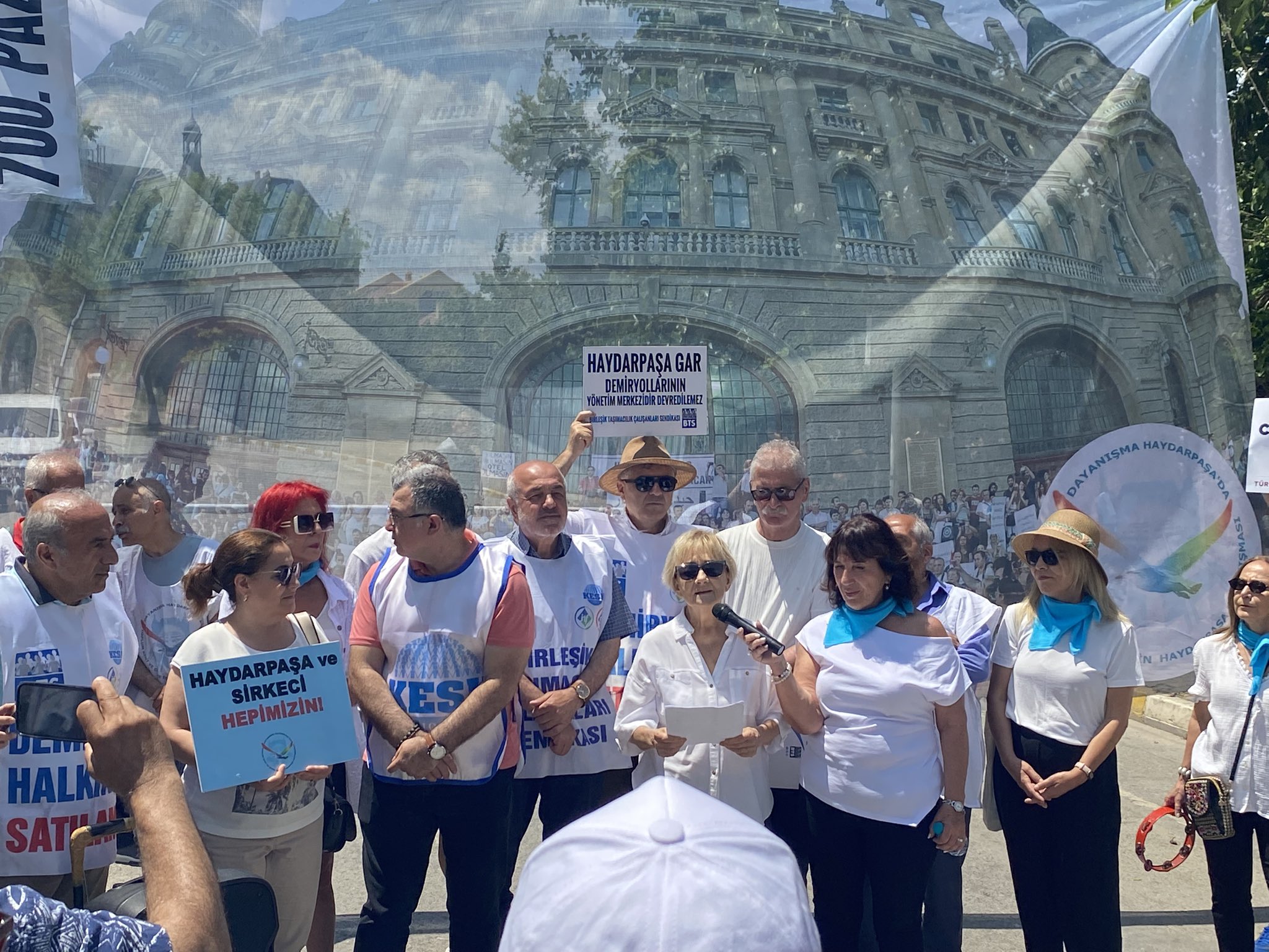 Haydarpaşa Garı 4.400 gündür kapalı: 'Bir tren garı 12 yıl bekletilmez'