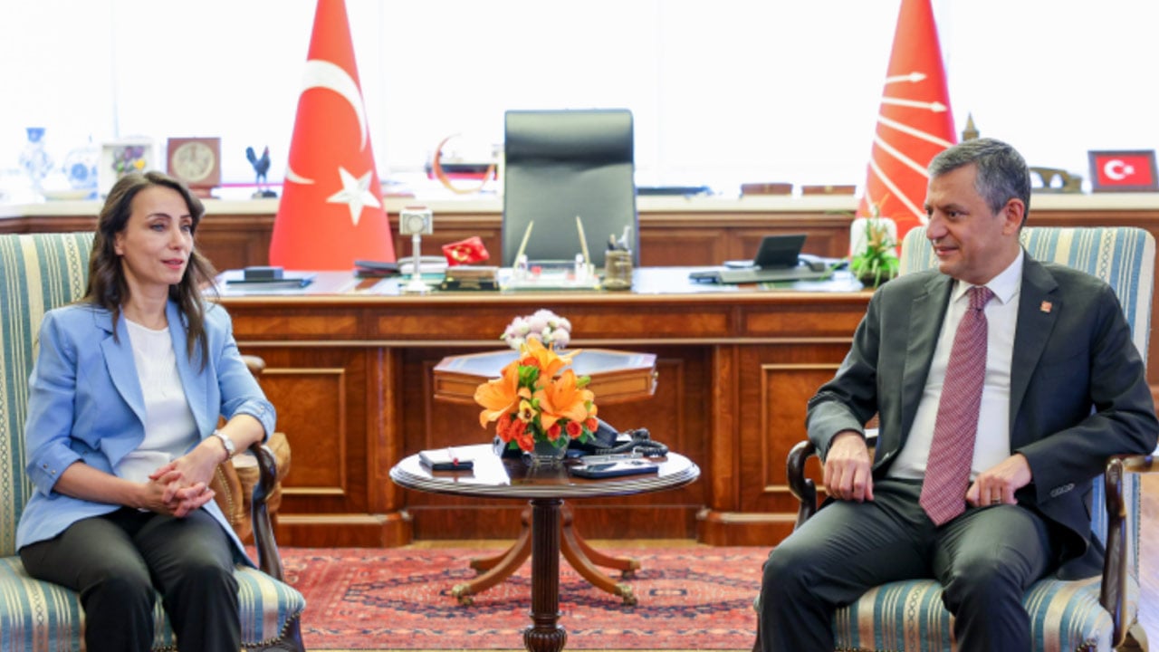 DEM Parti’den CHP’ye ziyaret: ‘Türkiye’de bunu en iyi anlayabilecek siyasi parti biziz’