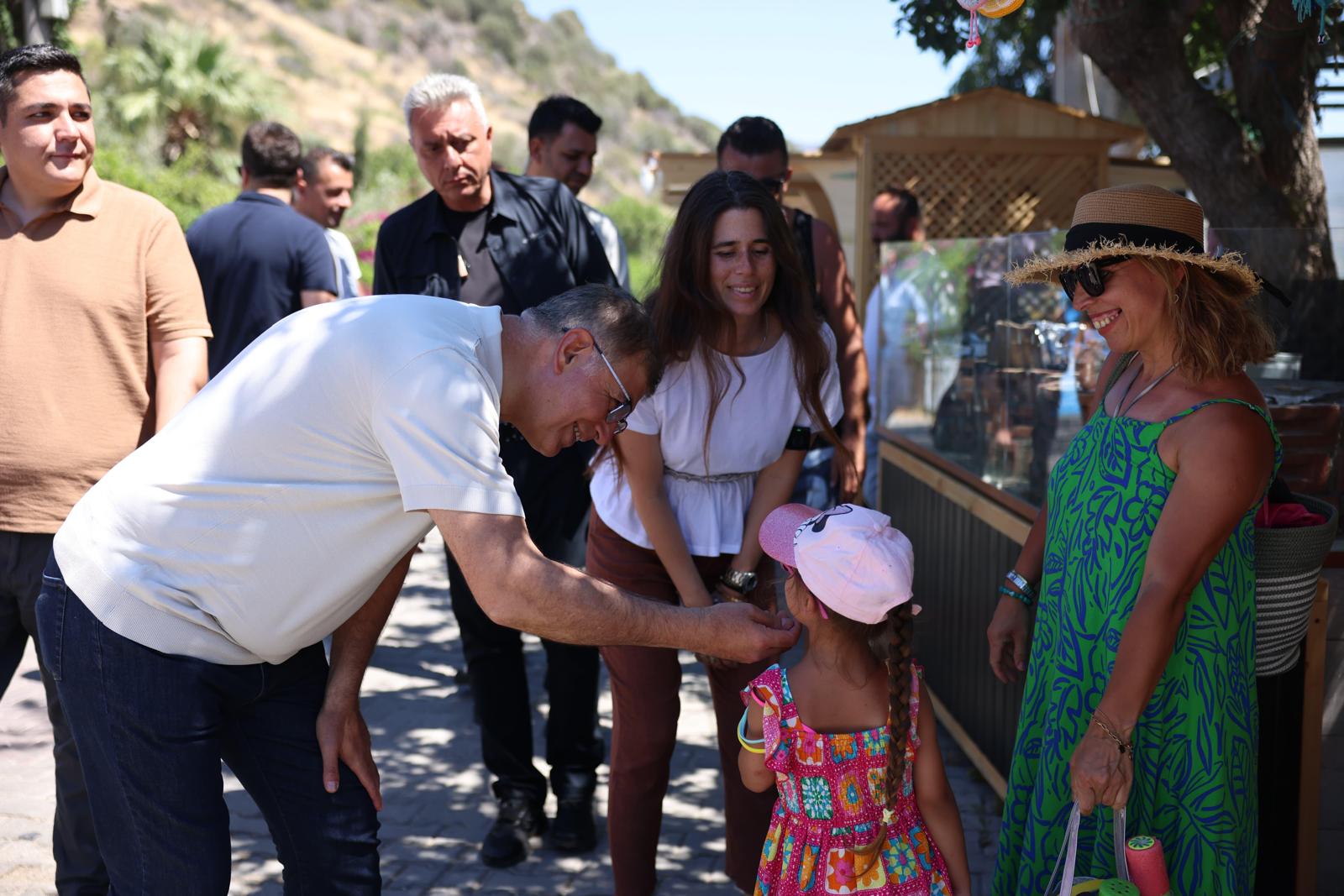Cemil Tugay ve Lal Denizli yangın bölgesinde: "Elimizden gelenin en iyisini yapacağız"