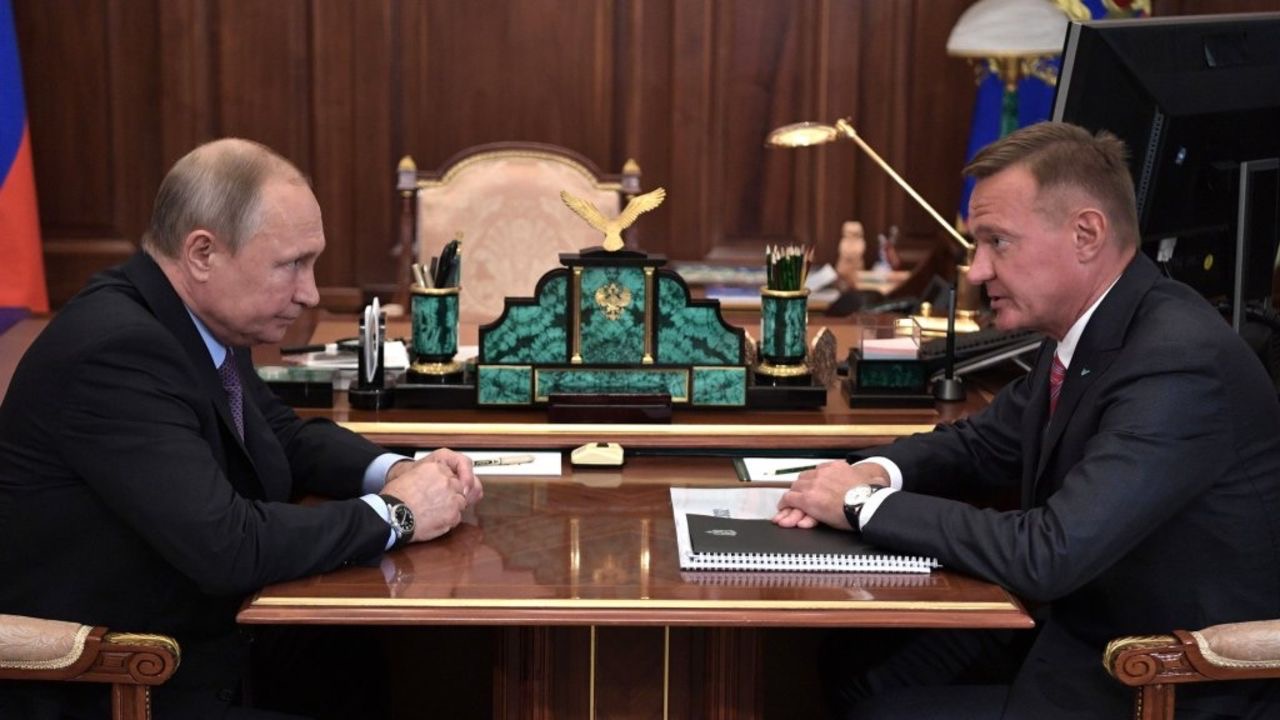 Putin'in görevden aldığı bakan evinde ölü bulundu