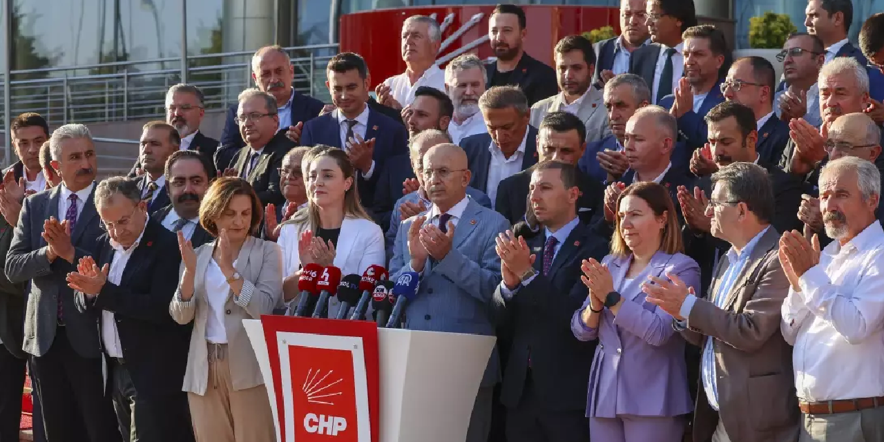 CHP’nin 81 il başkanından operasyonlara ortak tepki: Saray bizi asla teslim alamayacak