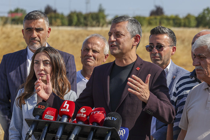 Özel'den Silivri'den açıklama: Zeydan Karalar'ı ve Mustafa Keleş'i ziyaret etti