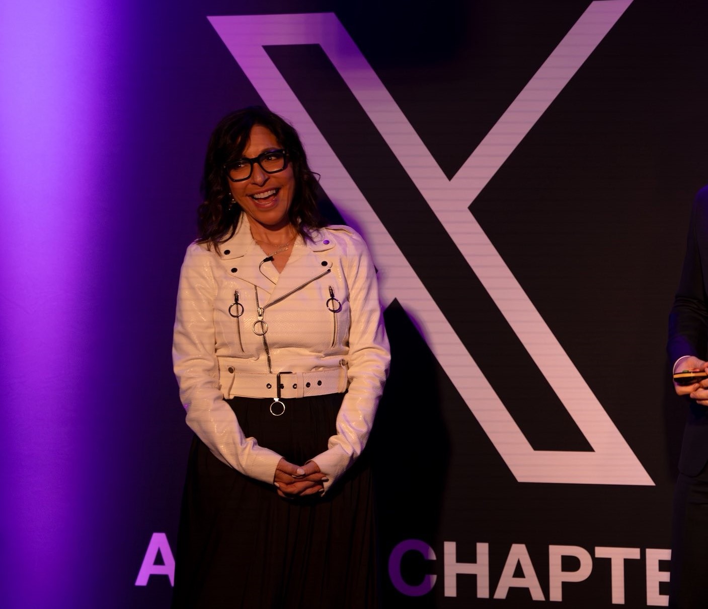 Grok ortalığı karıştırmışken X'in CEO'su istifa etti!