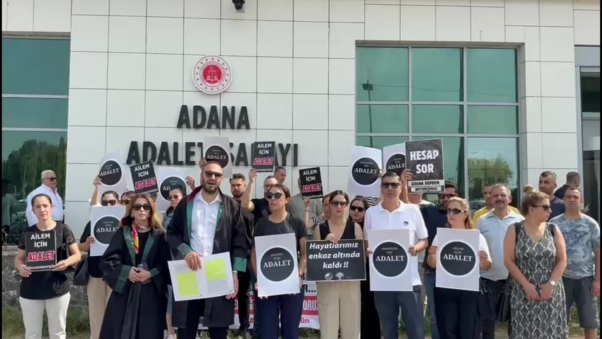 96 kişiye mezar olan binanın müteahhidi ara karar açıklanırken mahkeme heyetine küfür etti