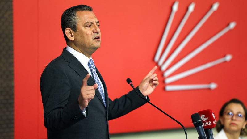 Özgür Özel’den silah bırakma açıklaması: Barış ancak adaletle mümkündür
