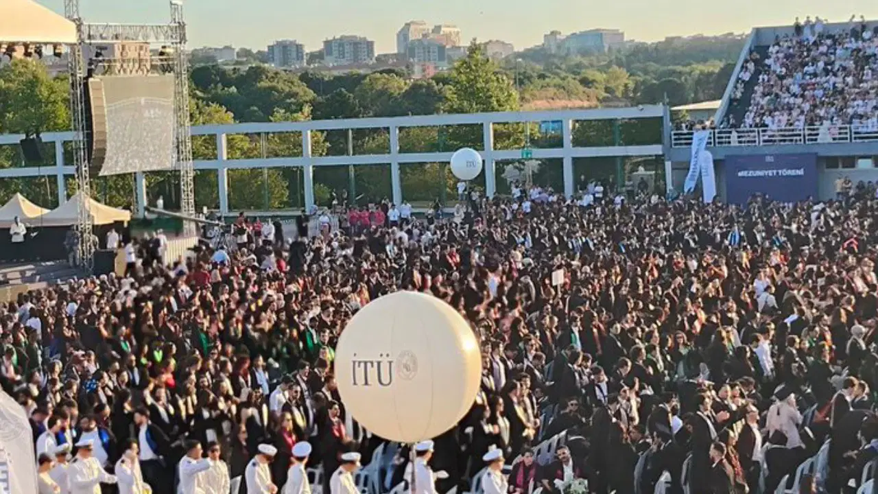 İTÜ'lüler 'atanmış rektöre' sırtını döndü