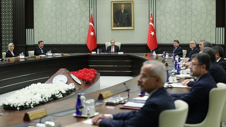 Kabinede değişiklik bekleniyor: Erdoğan'ın adım atması bekleniyor