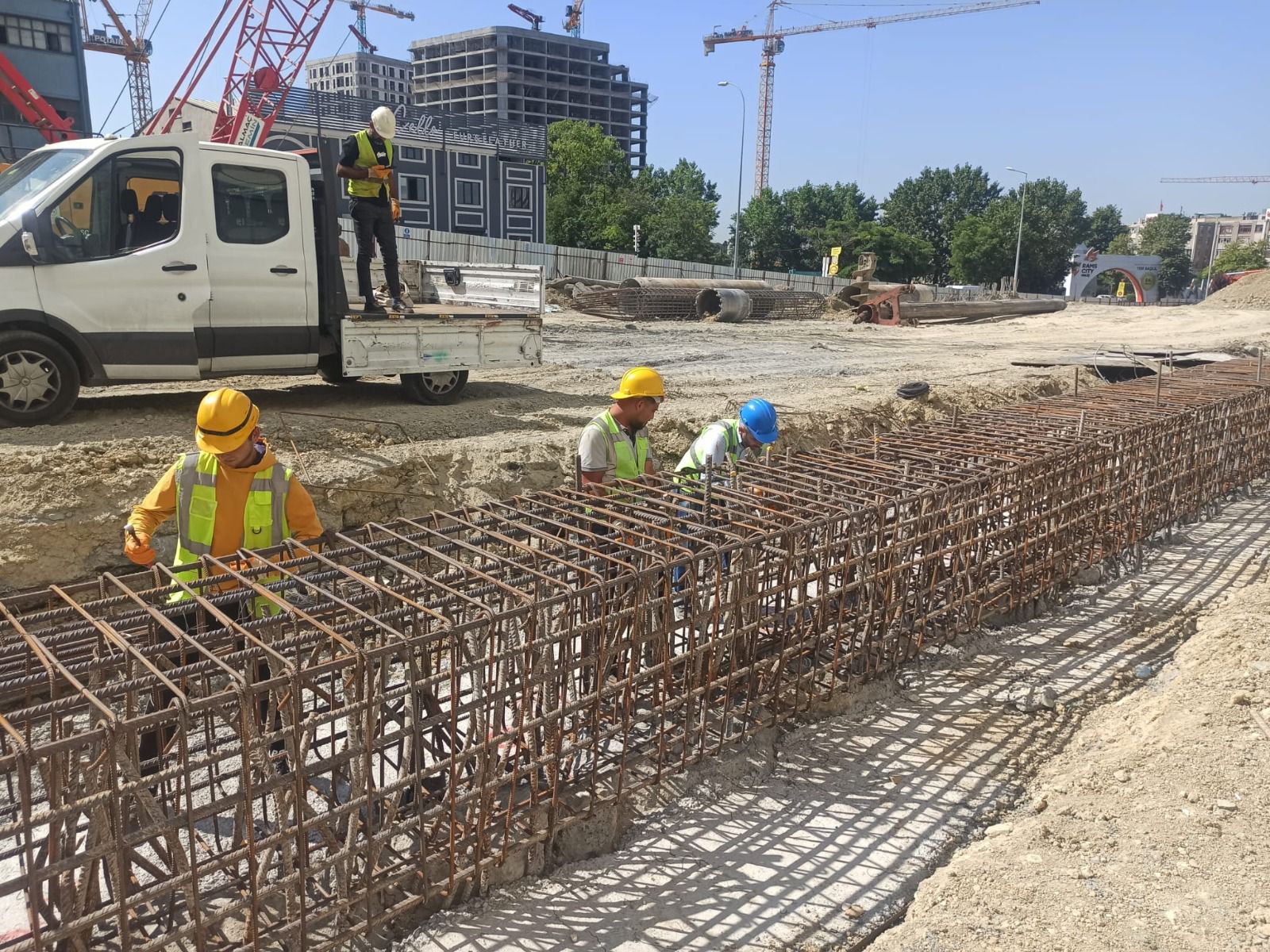 İBB: Başlamadığı iddia edilen tramvay projesinde %14 fiziki ilerleme sağlandı