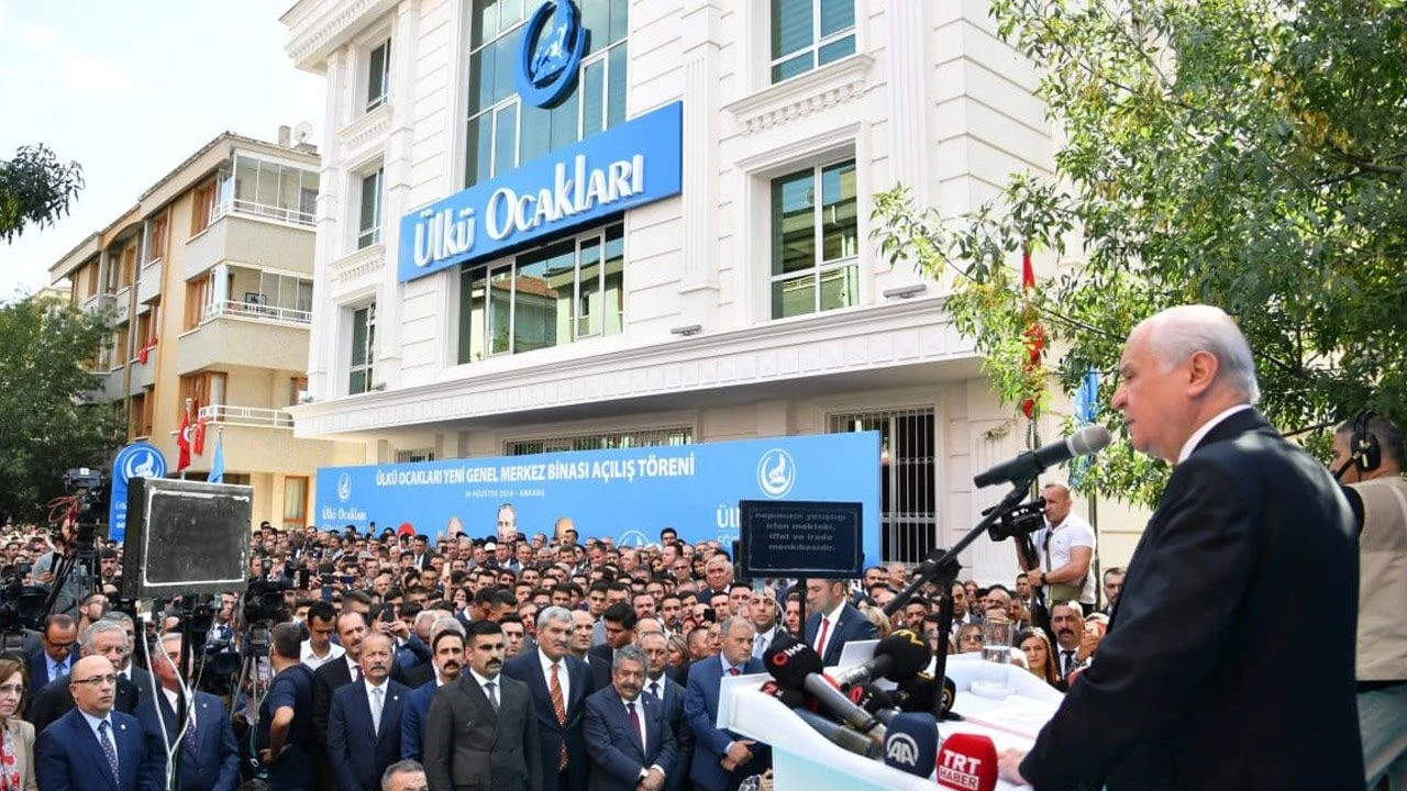 Ülkü Ocakları’nda PKK krizi: ‘Vatan hainleriyle barış ne demek?’