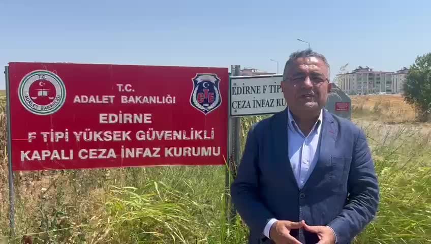 CHP'li Tanrıkulu, Selahattin Demirtaş'ın mesajını iletti