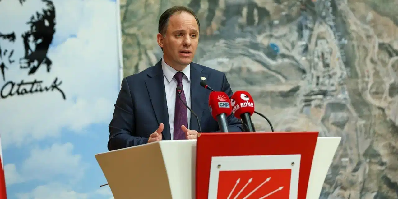 Vakıf arşivi tartışması sürüyor: DMM 'dezenformasyon' dedi; CHP'li Yavuzyılmaz tepki gösterdi