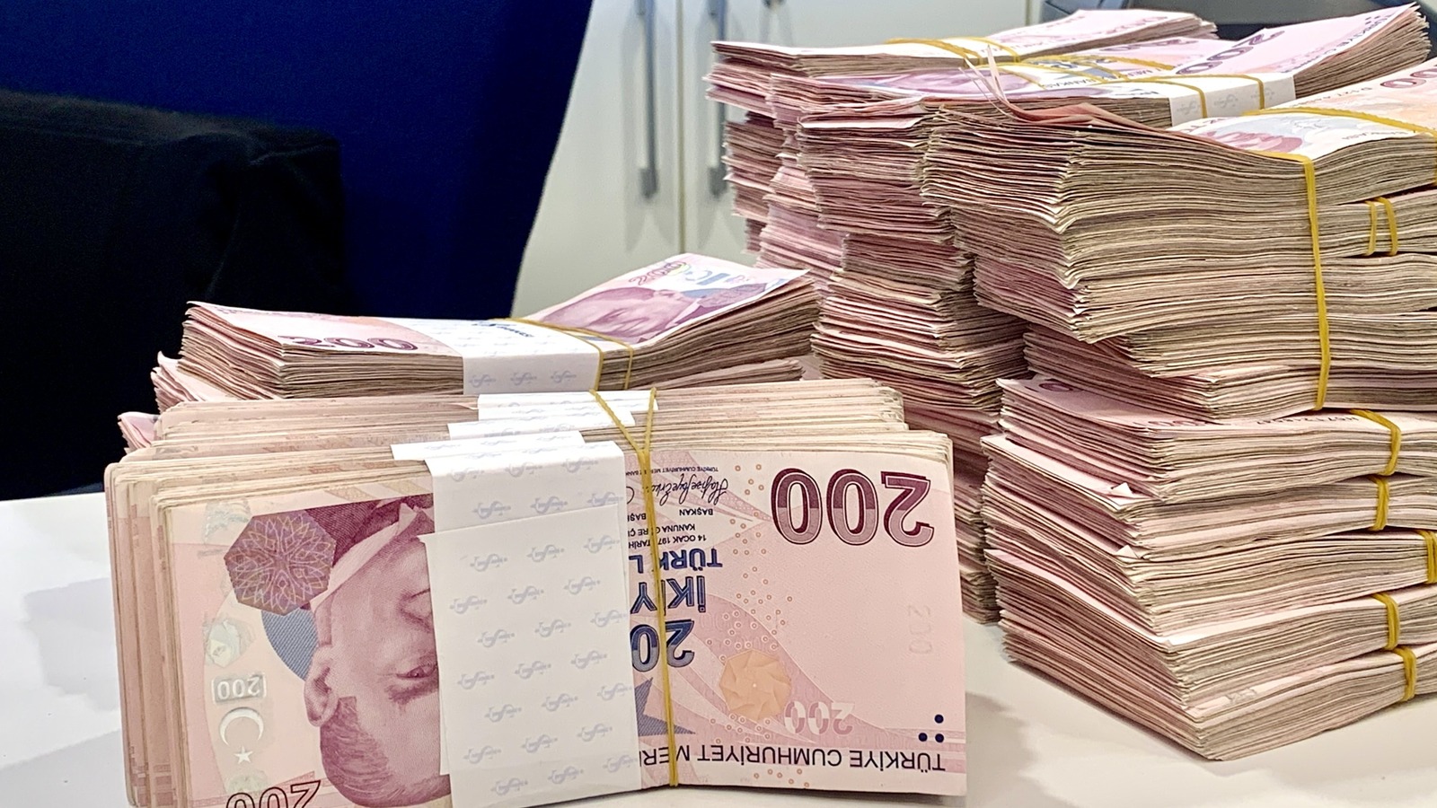 Bütçede sert dönüş: Haziranda 330,2 milyar TL açık verildi