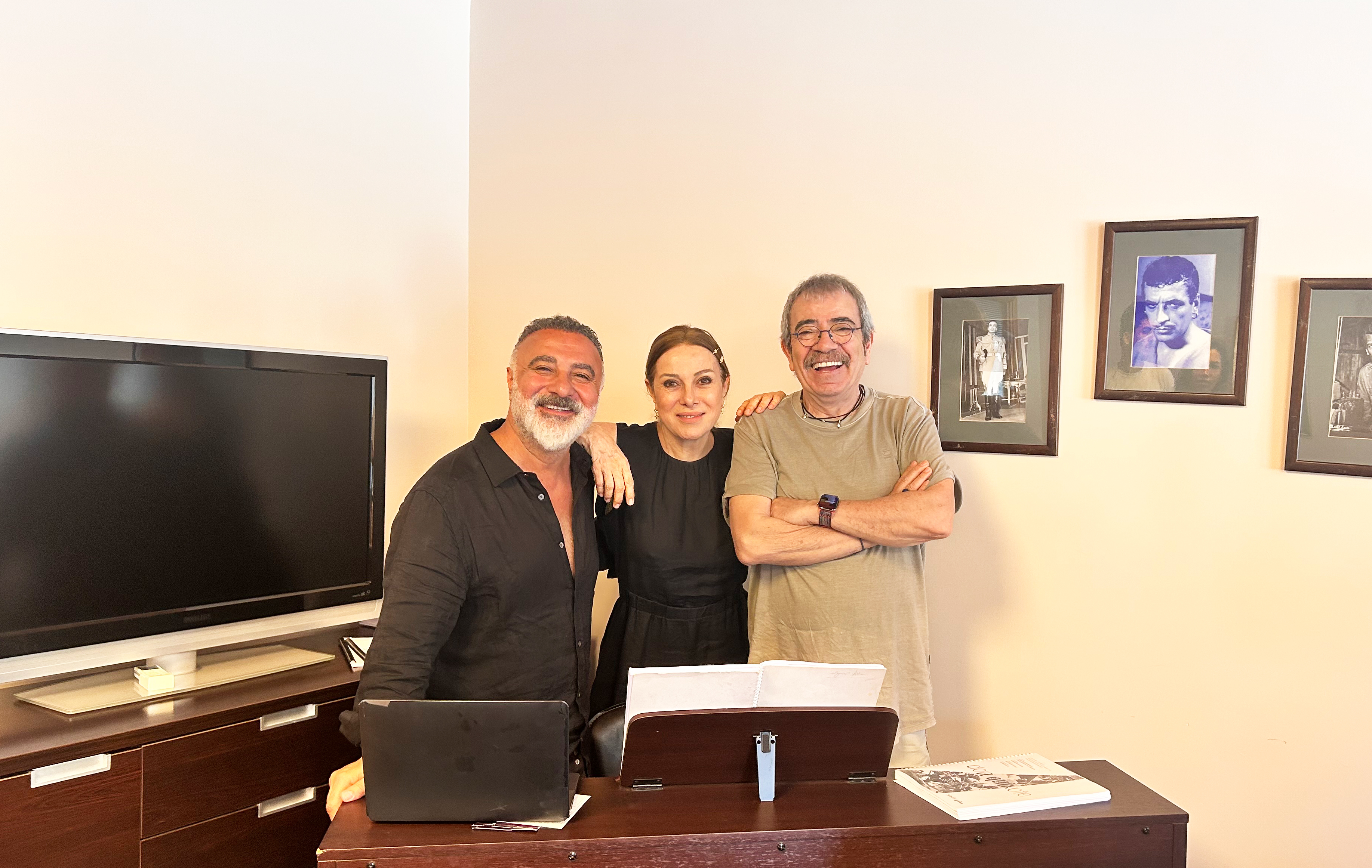 Don Kişot sahnede: Selçuk Yöntem, Zuhal Olcay ve Cengiz Bozkurt ilk kez aynı oyunda