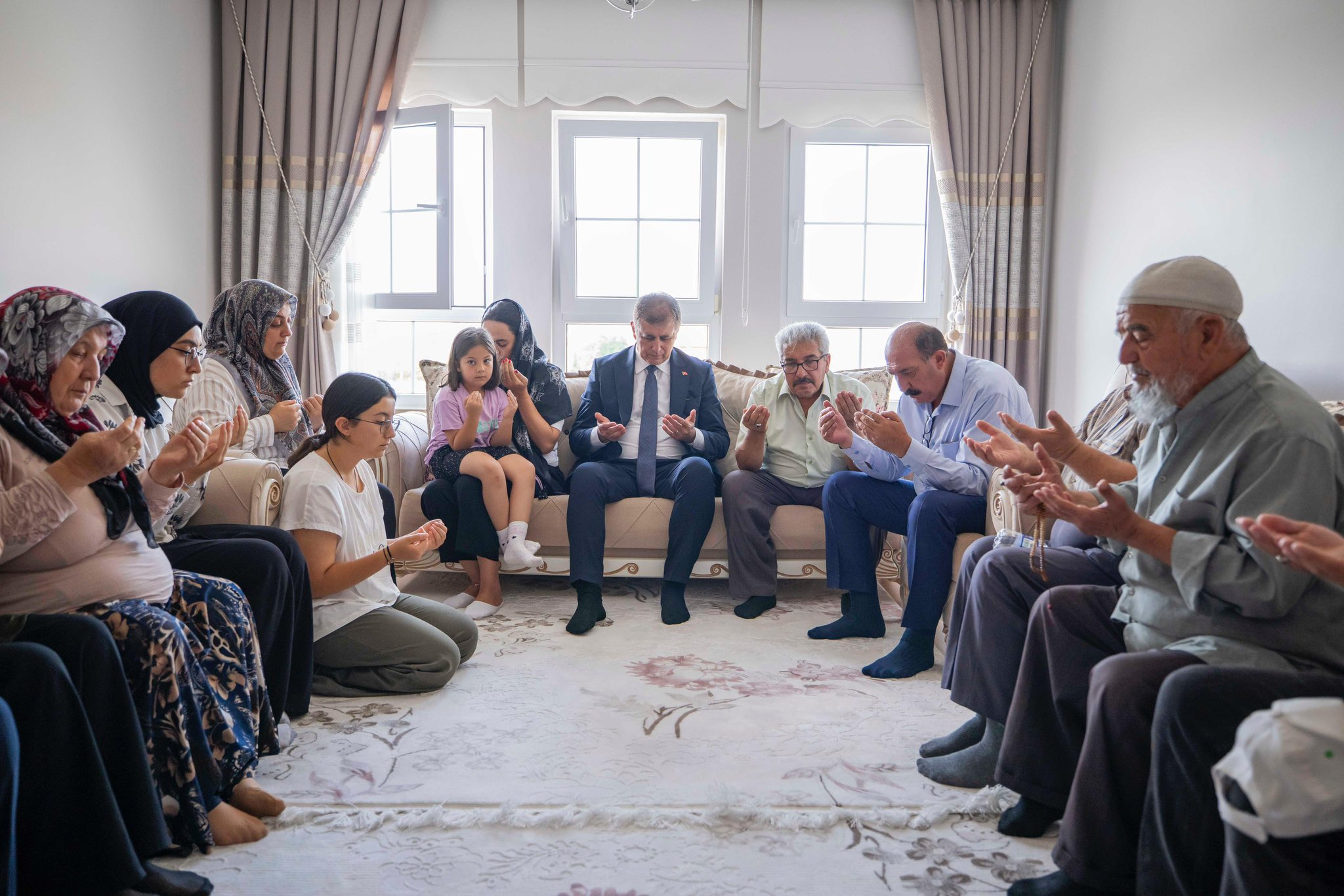 Tugay'dan şehit orman işçisi İbrahim Demir’in ailesine ziyaret