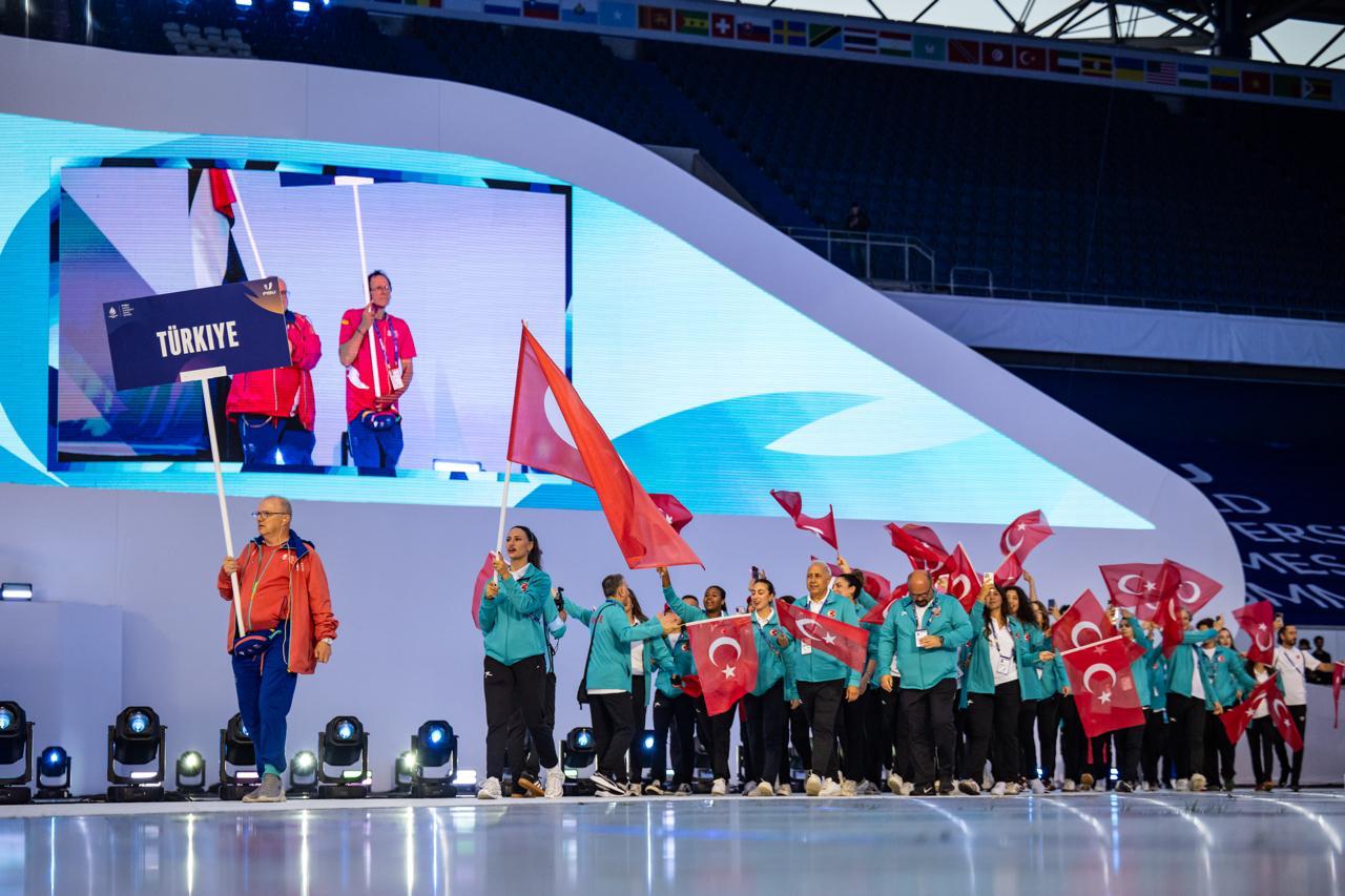 FISU Dünya Üniversite Yaz Oyunları başladı: İzmirli sporcular sahnede