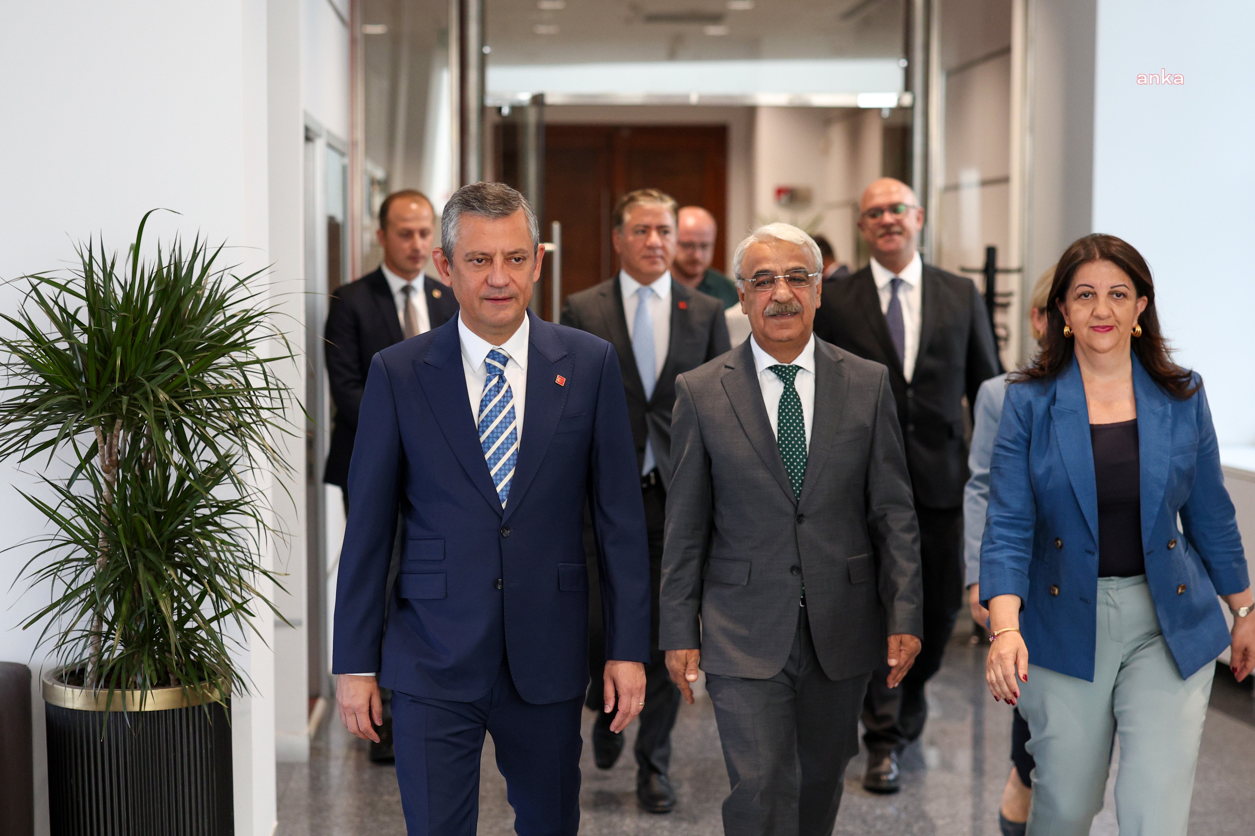 İmralı heyeti, Özgür Özel ile görüştü