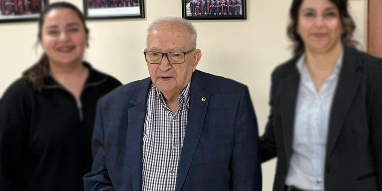 Fatih Altaylı iddianamesinde makalesine atıf yapılan profesörden itiraz