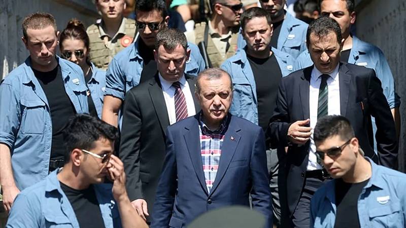 CHP’li Aşkın Genç: “Cumhurbaşkanlığı koruma ekibine günde 40 milyon TL harcanıyor”