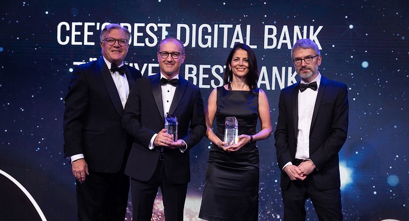 İş Bankası’na Orta ve Doğu Avrupa’nın en iyi dijital bankası ödülü