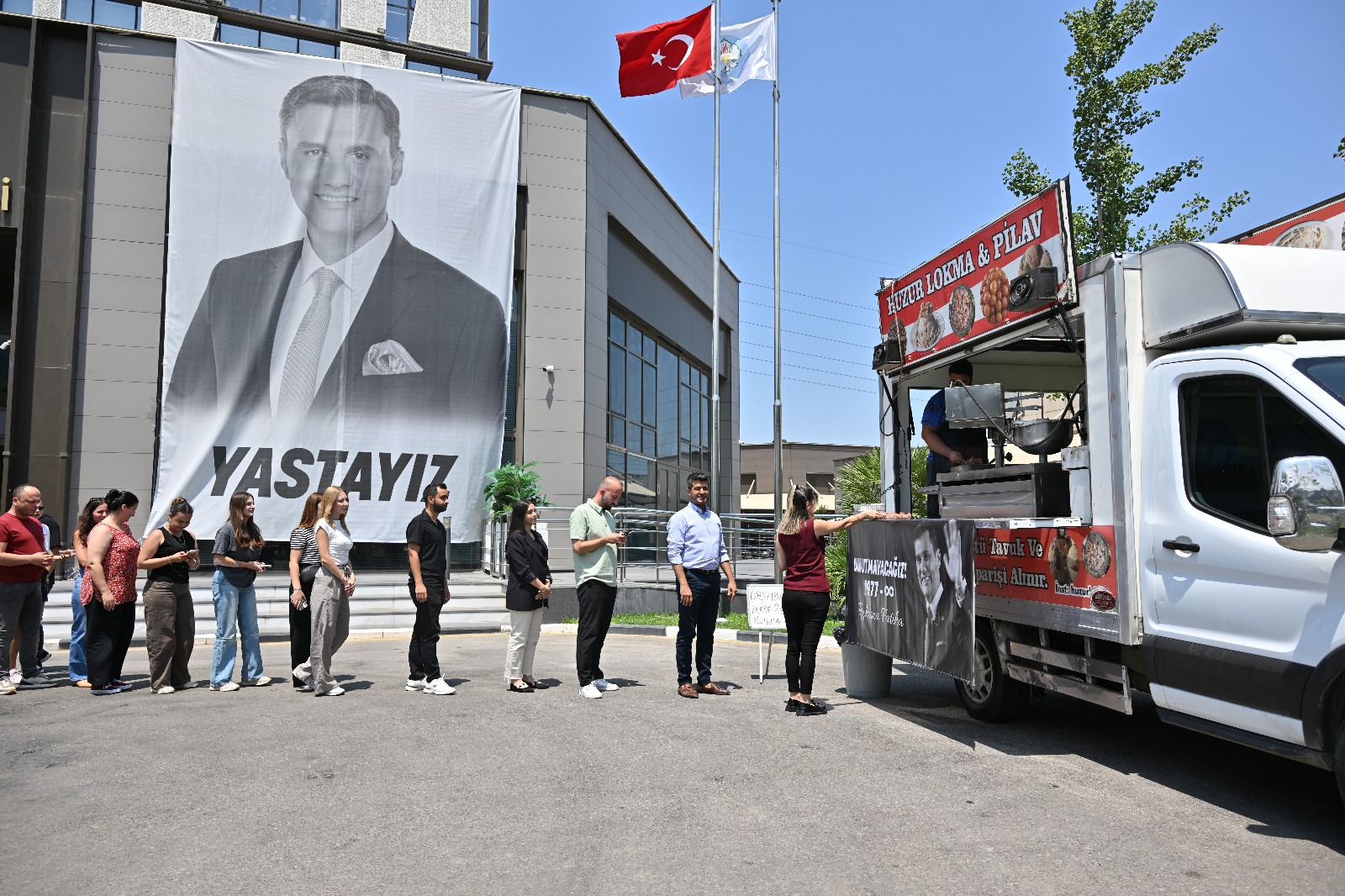 Ferdi Zeyrek vefatının 40. gününde dualarla anıldı