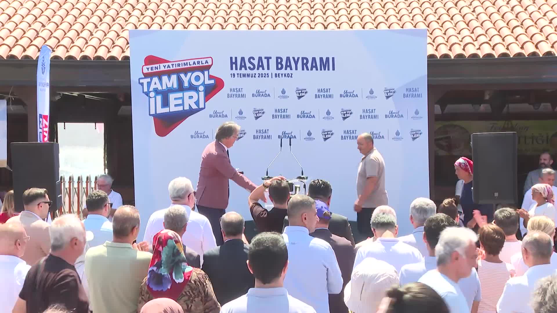 İBB Başkan Vekili Aslan, İmamoğlu’nun mesajını okudu: “Umudu koruyun, güzel günler yakındır”