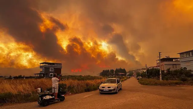 İzmir’deki orman yangınlarının nedeni ortaya çıktı: Elektrik hatları