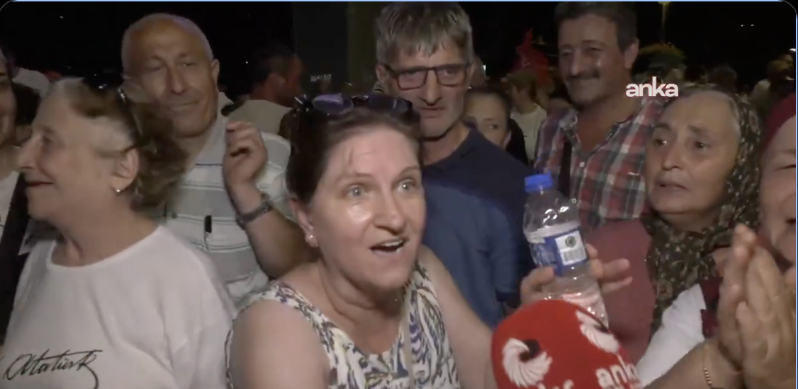 CHP'nin Trabzon mitingine yurttaşlardan yoğun destek:  "Tayyip bitti. Artık CHP var, İmamoğlu var"