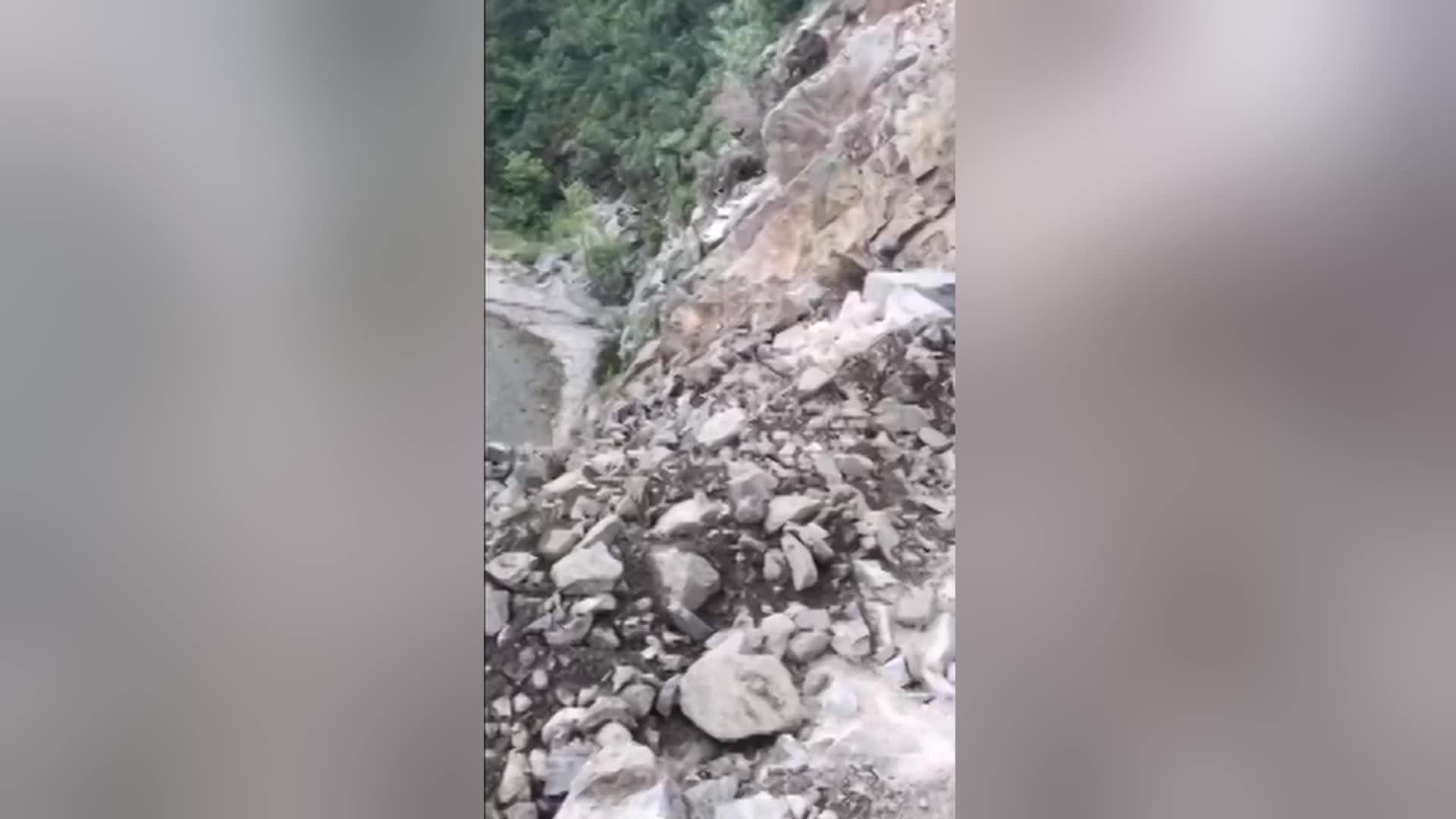 Ayvacık Ziraat Odası Başkanı Avcı'dan asfalt firmasına zehirli atık tepkisi