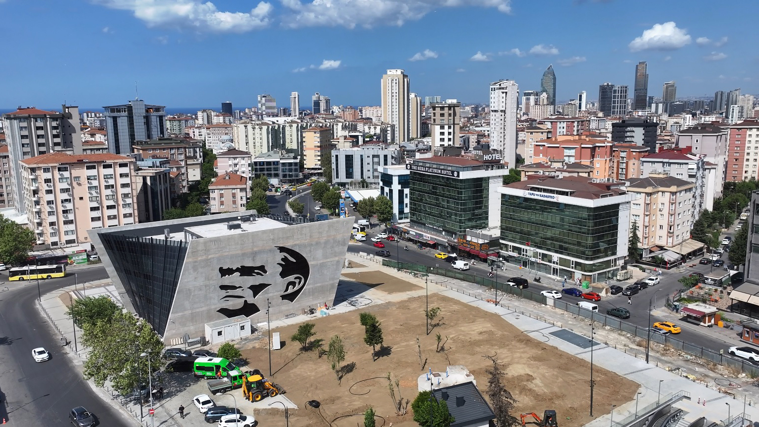 Ataşehir’e 12 bin metrekarelik yeni meydan geliyor