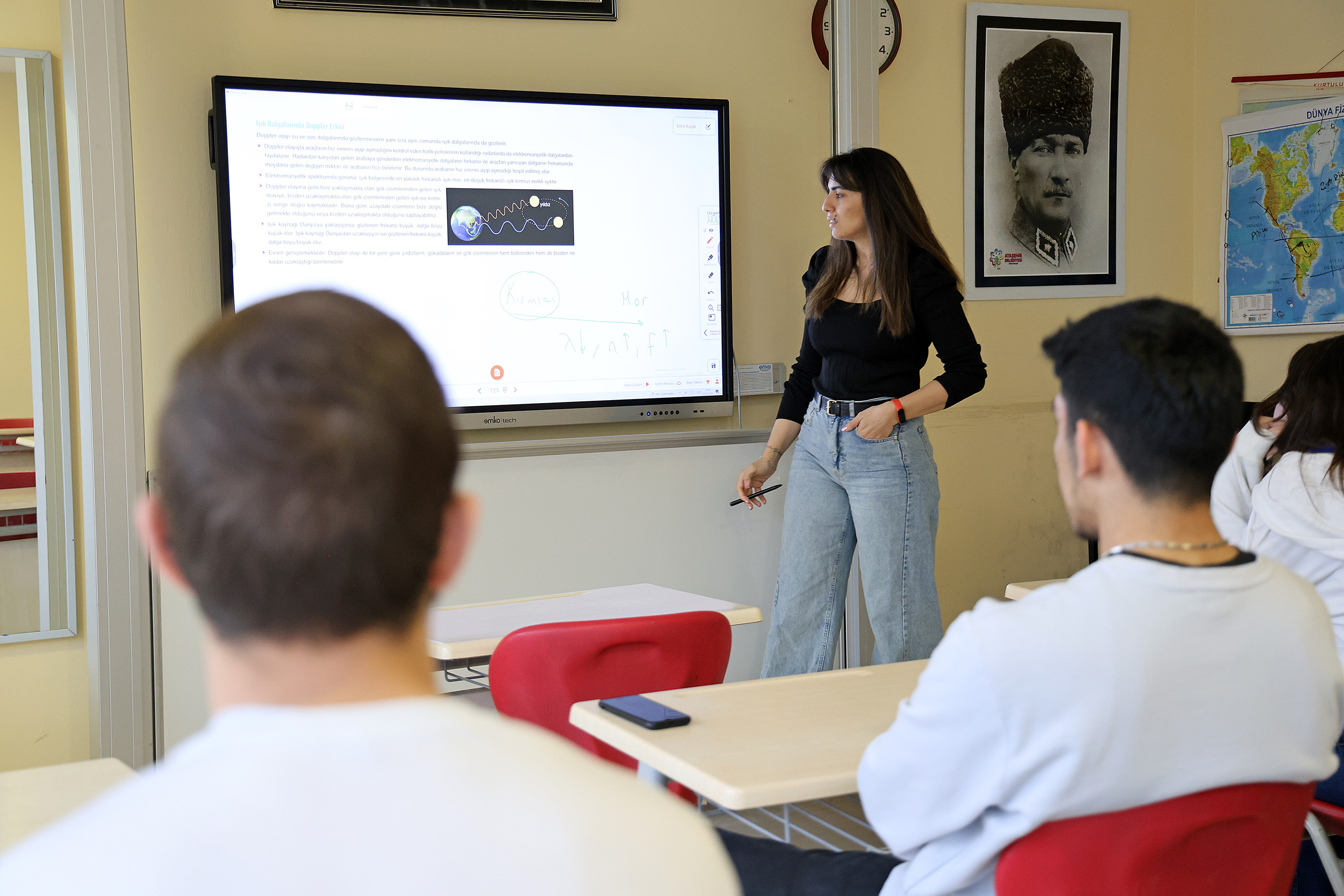 Ataşehir’de eğitim dijitalleşiyor: Ata Akademi ile her yer sınıf olacak