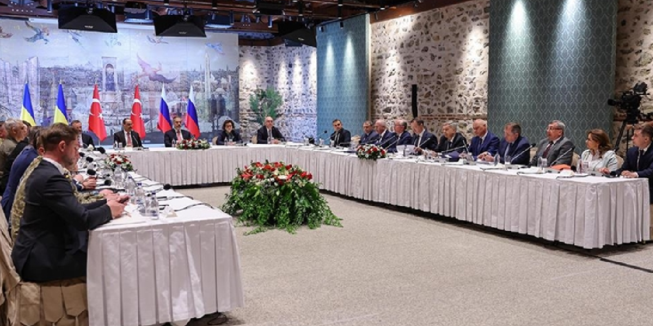 İstanbul'da 3'üncü barış zirvesi: Rusya-Ukrayna görüşmesi başladı