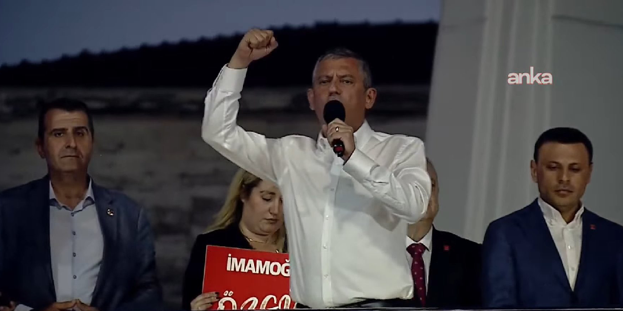 Özgür Özel hayatını kaybeden orman işçilerini andı: 'Bu sorumsuzluğun hesabını millet soracak'