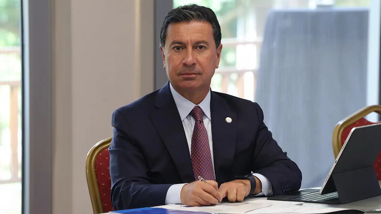 ‘FETÖ uzantıları’ açıklamasından sonra CHP’li Başkan Ahmet Aras’a ‘gözaltı’ tehdidi