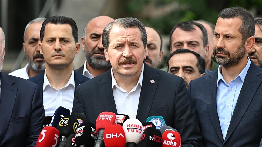 Memur-Sen, memur ve memur emeklisini ilgilendiren zam taleplerini Bakan Işıkhan'a sundu