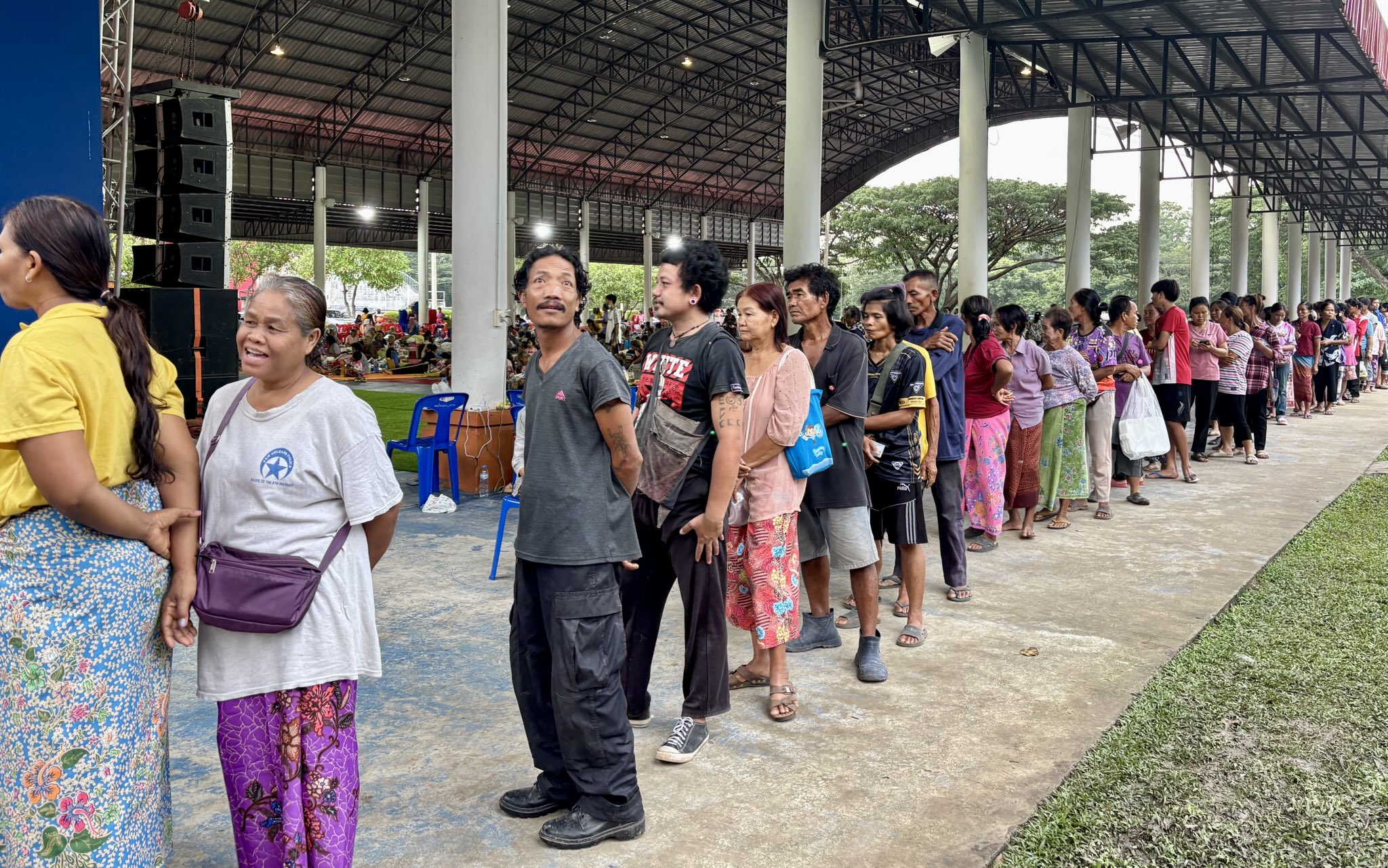 Tayland ve Kamboçya arasında çatışmalar üçüncü gününde sürüyor: Yaklaşık 180 bin kişi yerinden edildi