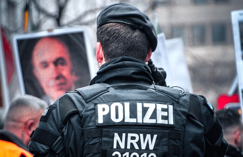 Almanya'da 6 binden fazla Türk yakalama kararı ile aranıyor