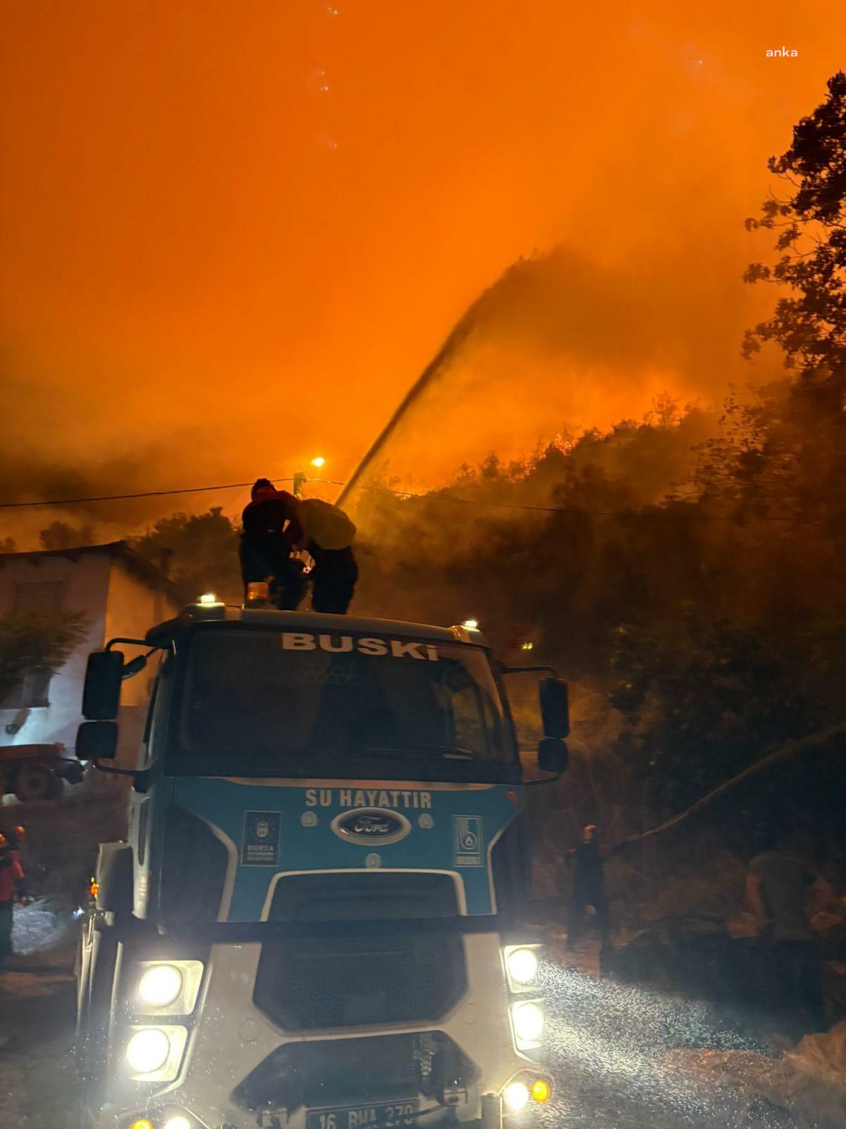 Bir itfaiye eri vefat etti, 3 bin hektar alan kül oldu: Bursa'daki yangında son durum ne?